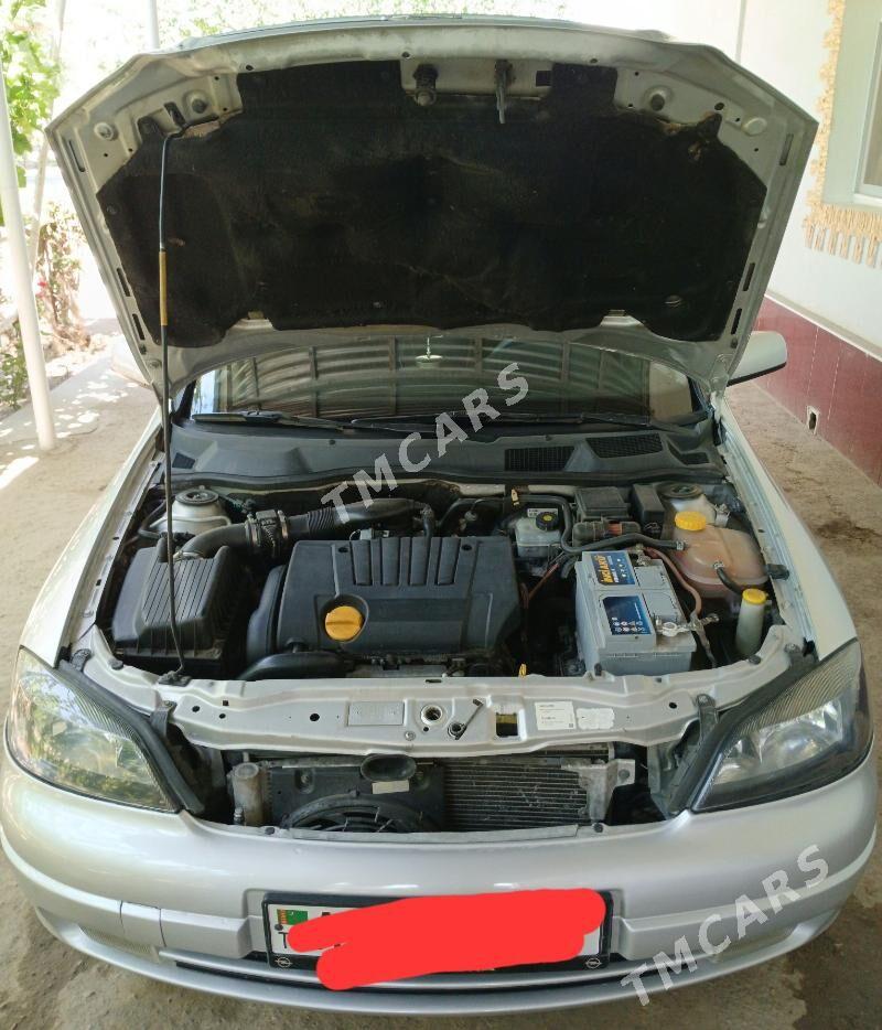 Opel Astra 2002 - 110 000 TMT - Губадаг - img 6