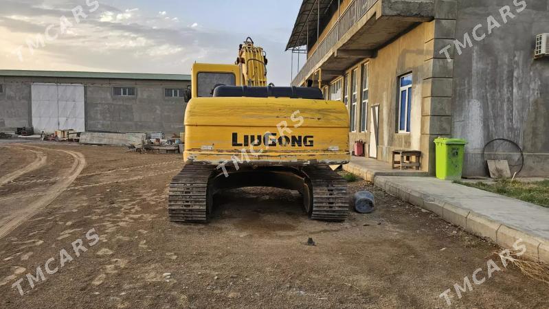 LiuGong CLG 922E 2011 - 1 200 000 TMT - Ашхабад - img 4