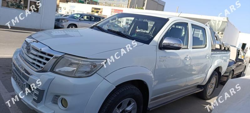 Toyota Hilux 2014 - 300 000 TMT - Dänew - img 4