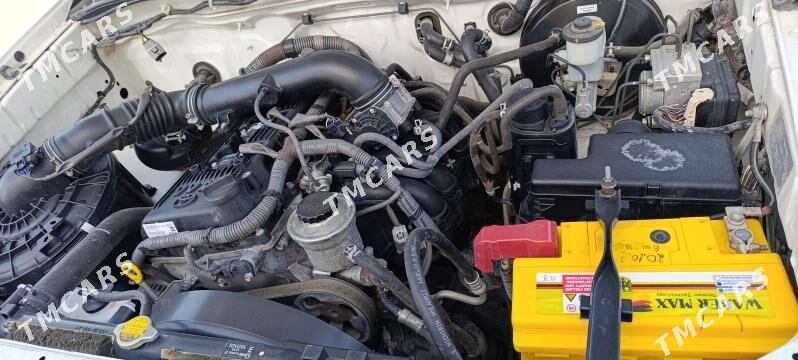 Toyota Hilux 2014 - 300 000 TMT - Dänew - img 6