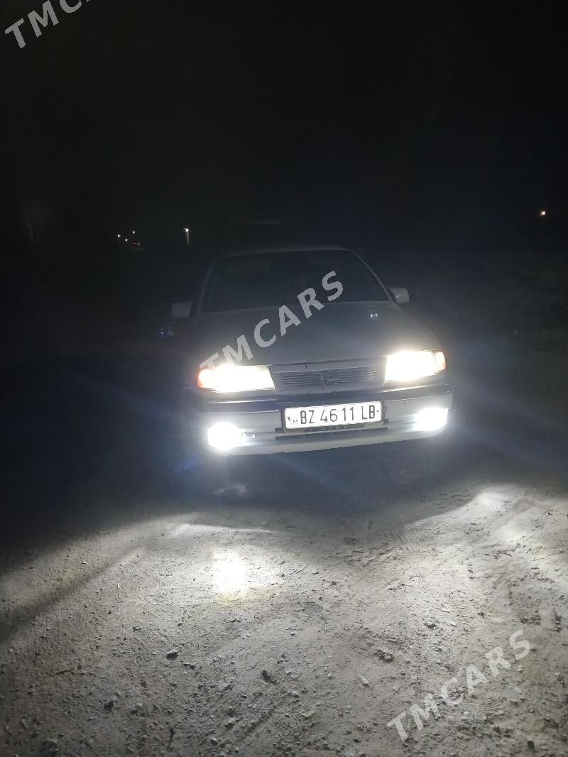 Opel Vectra 1993 - 35 000 TMT - Чарджоу - img 7