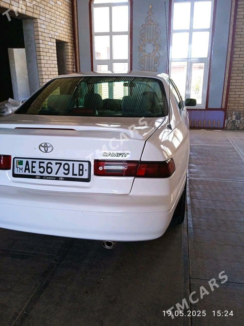 Toyota Camry 1998 - 105 000 TMT - Сакар - img 2