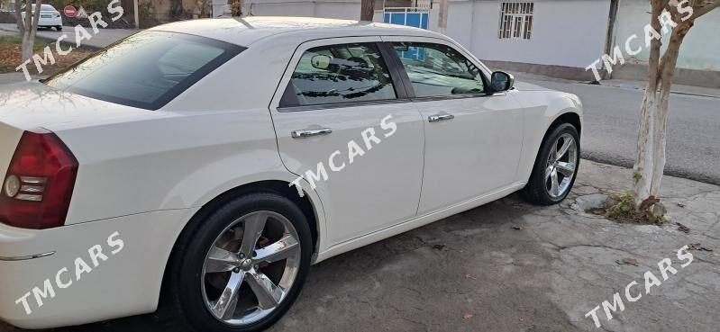 Chrysler 300C 2010 - 100 000 TMT - Арзув - img 6