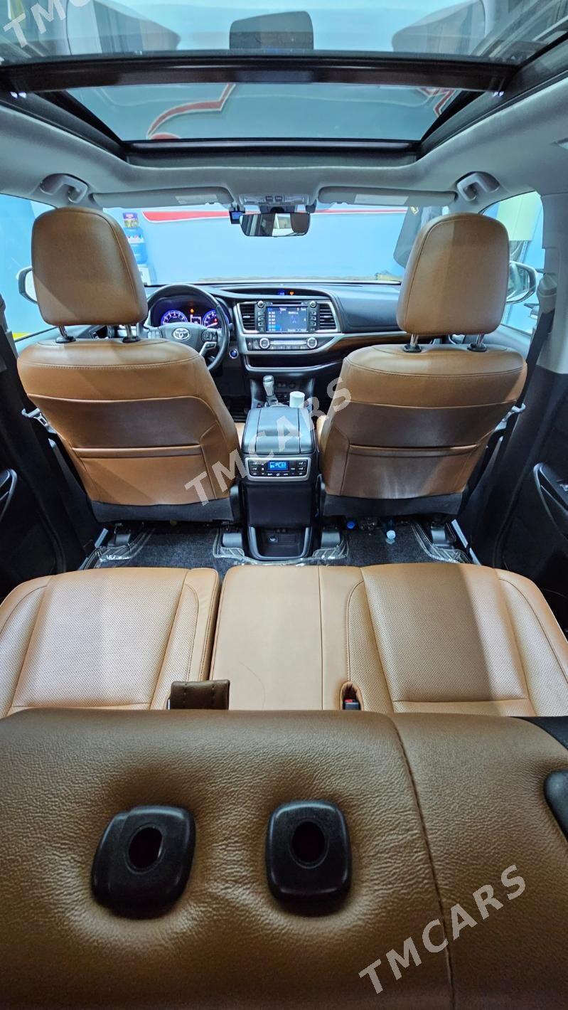 Toyota Highlander 2017 - 700 000 TMT - 6 мкр - img 3