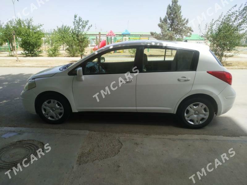 Nissan Versa 2009 - 110 000 TMT - Änew - img 6