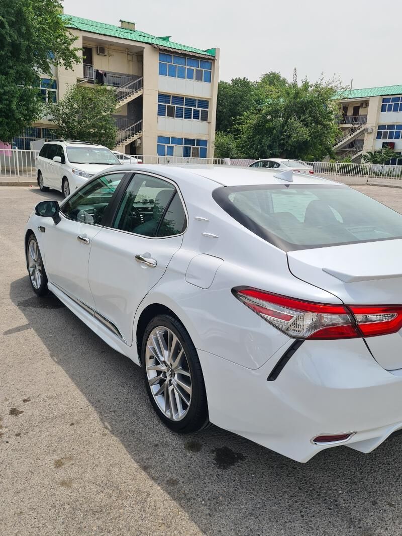 Toyota Camry 2019 - 285 000 TMT - Ашхабад - img 2