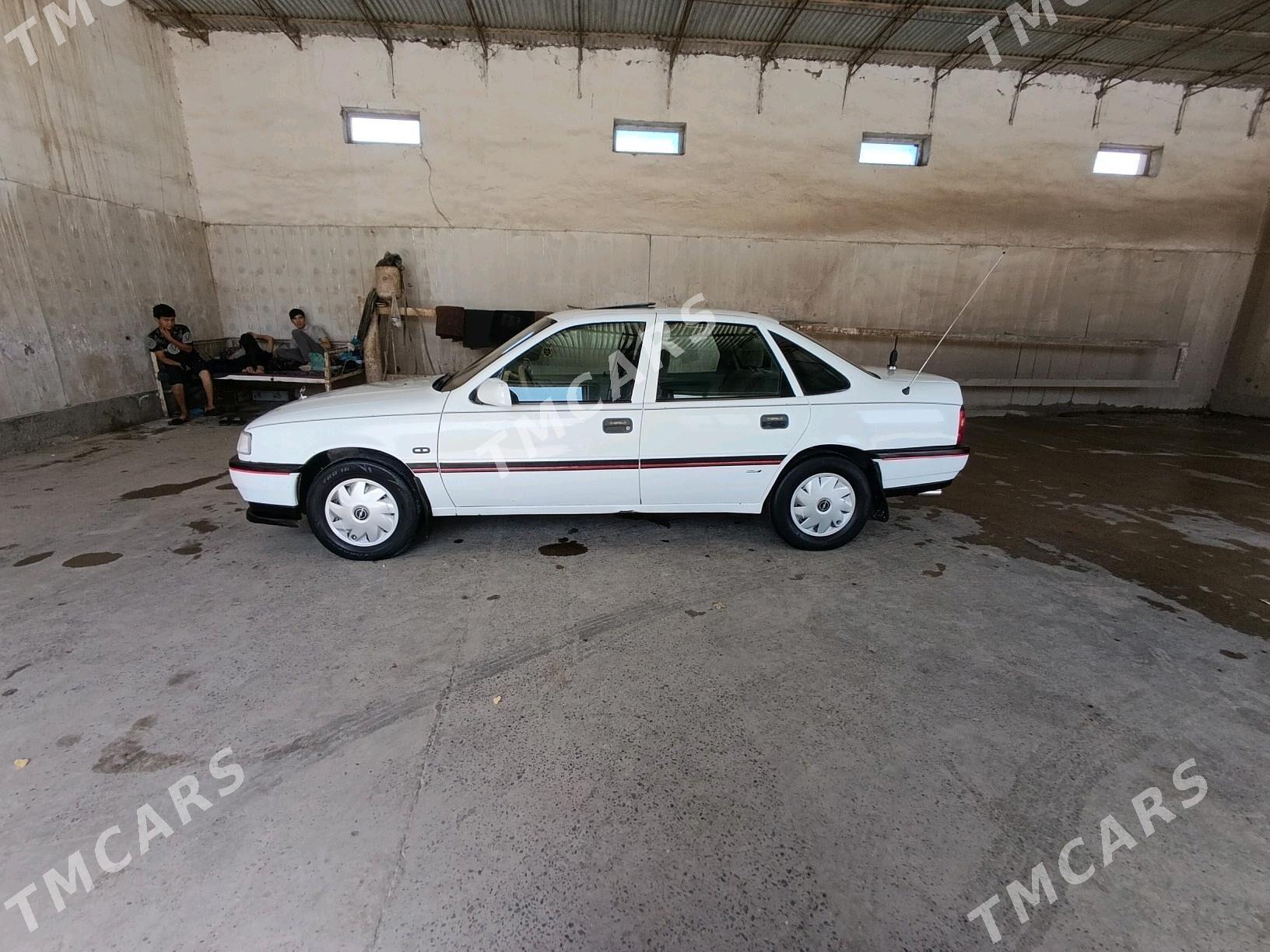 Opel Vectra 1992 - 50 000 TMT - Sakar - img 6