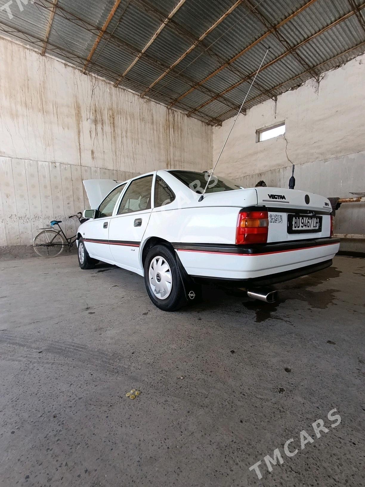 Opel Vectra 1992 - 50 000 TMT - Sakar - img 9