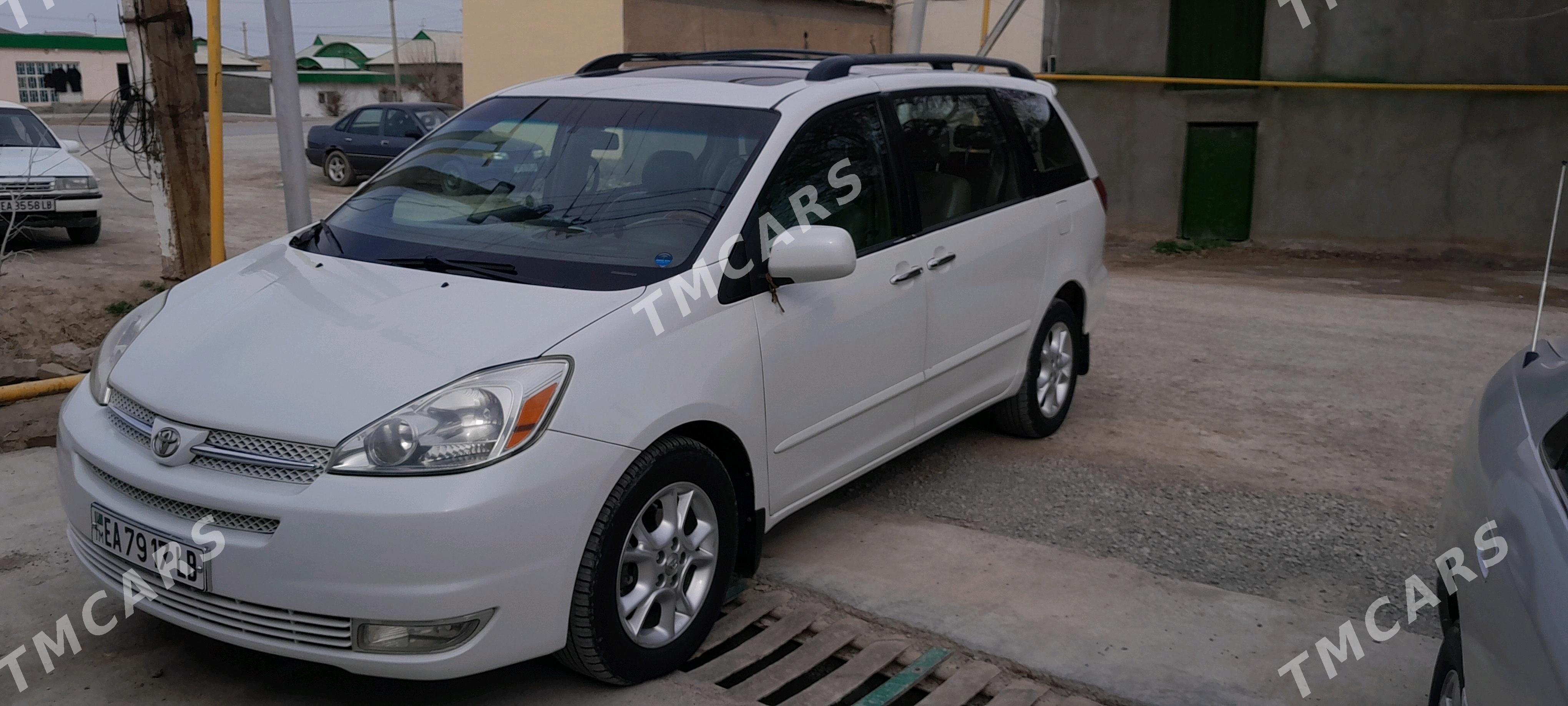 Toyota Sienna 2004 - 220 000 TMT - Köýtendag - img 3