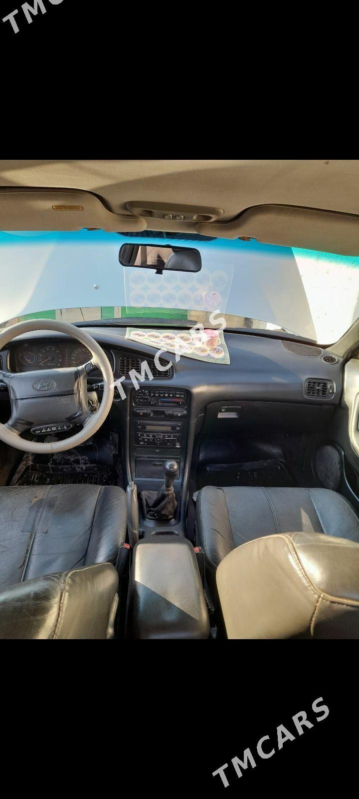 Hyundai Sonata 1996 - 30 000 TMT - Ак-Бугдайский этрап - img 1