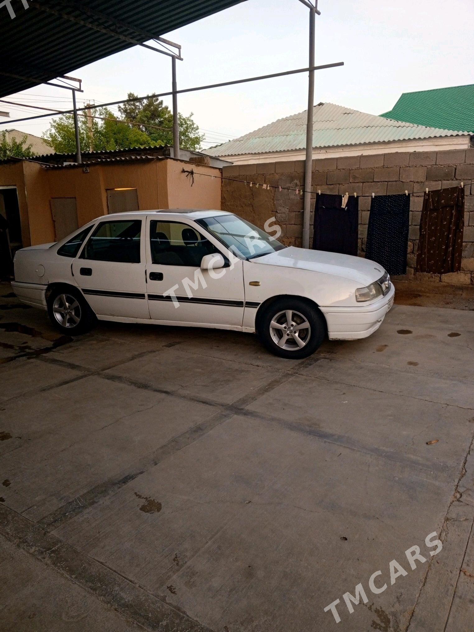 Opel Vectra 1992 - 18 000 TMT - Чоганлы - img 2