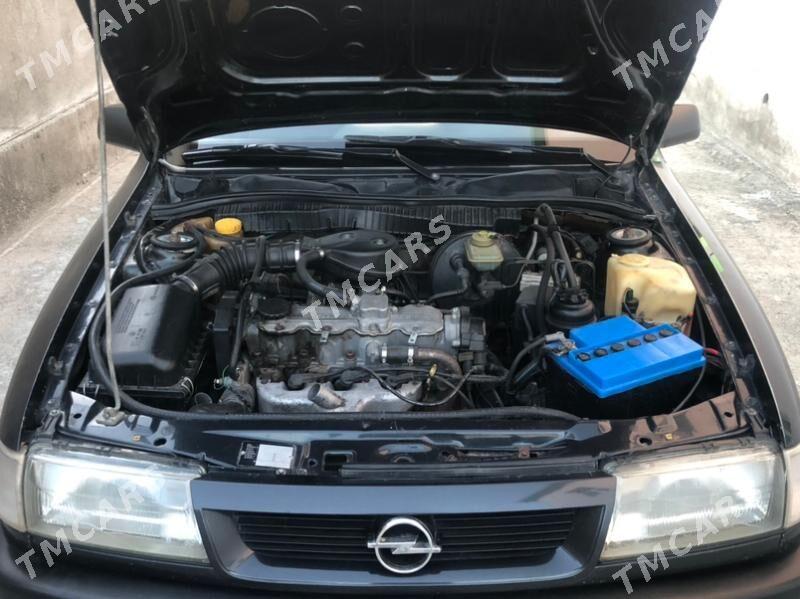 Opel Vectra 1994 - 42 000 TMT - Дашогуз - img 7