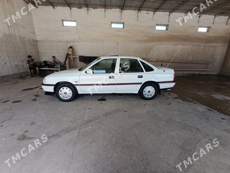 Opel Vectra 1992 - 50 000 TMT - Сакар - img 2
