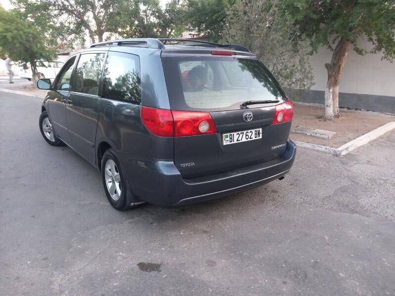 Toyota Sienna 2009 - 200 000 TMT - Türkmenbaşy - img 7