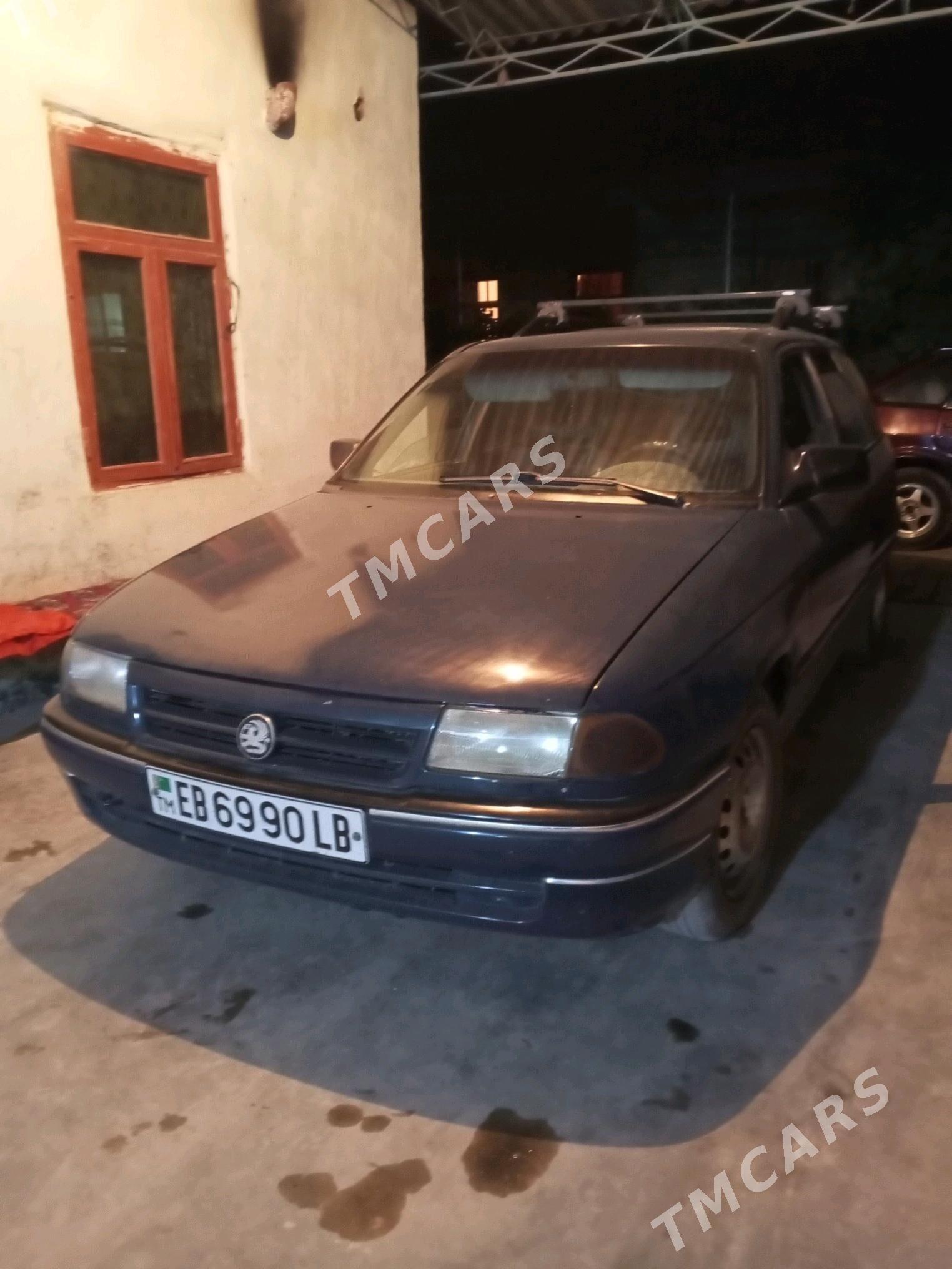 Opel Astra 1992 - 25 000 TMT - Çärjew - img 3