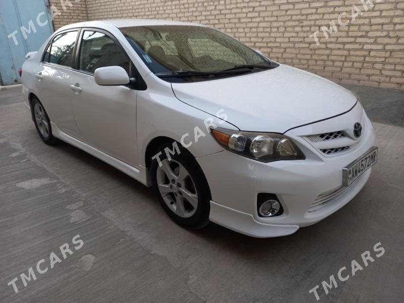 Toyota Corolla 2013 - 150 000 TMT - Байрамали - img 2