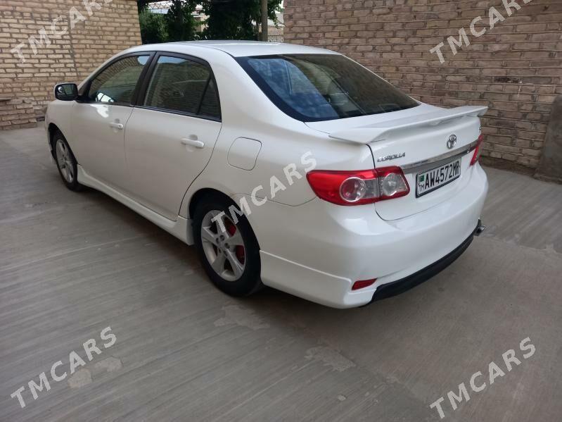Toyota Corolla 2013 - 150 000 TMT - Байрамали - img 3