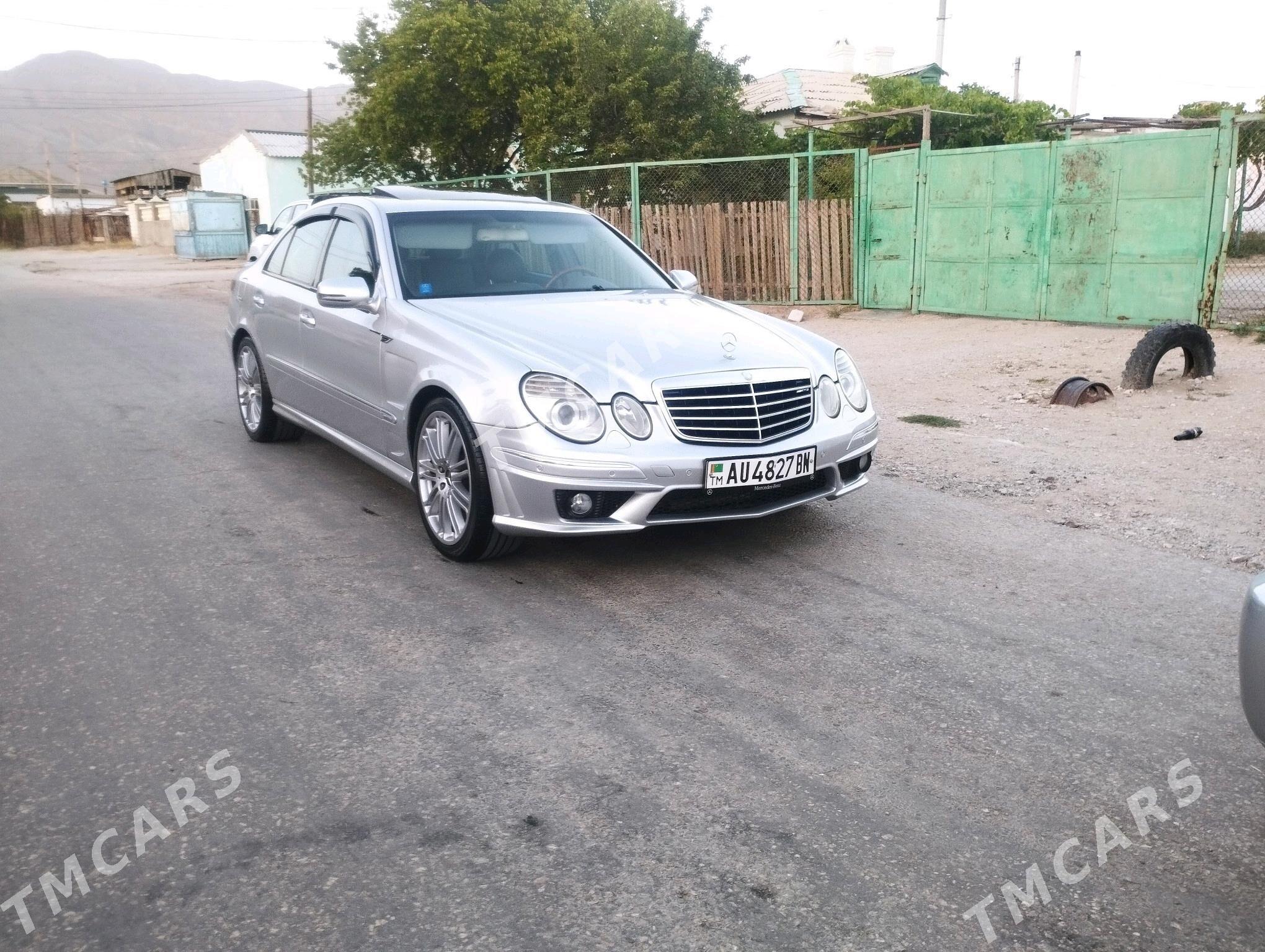 Mercedes-Benz E320 2003 - 158 000 TMT - Балканабат - img 7