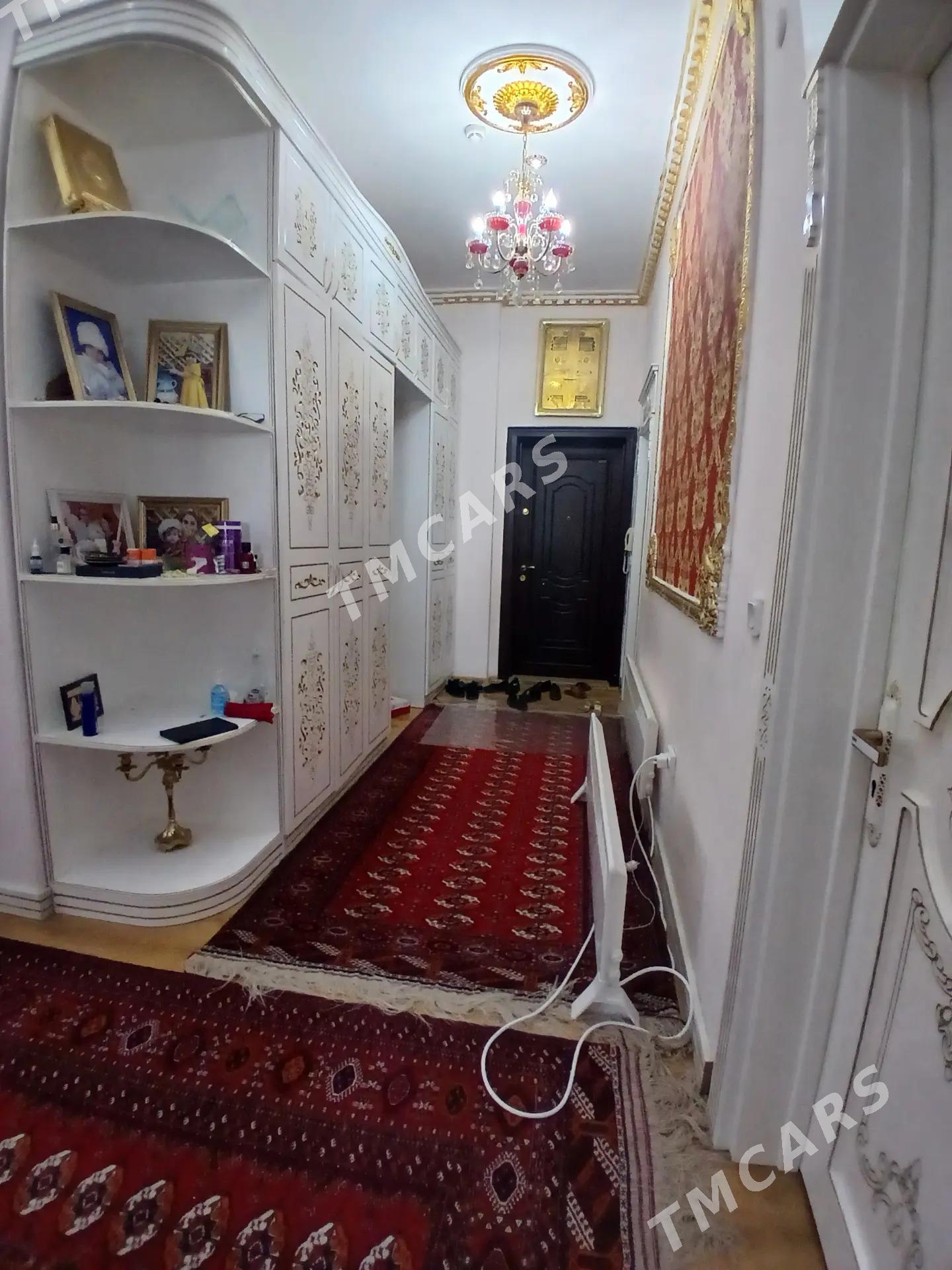 Sowetskiy 4 komnat - Sowetskiý köç. (Garaşsyzlyk şaýoly) - img 2