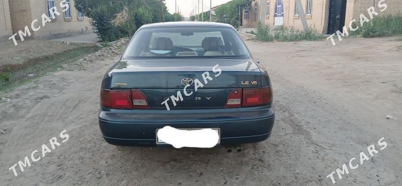 Toyota Camry 1996 - 90 000 TMT - Дянев - img 3