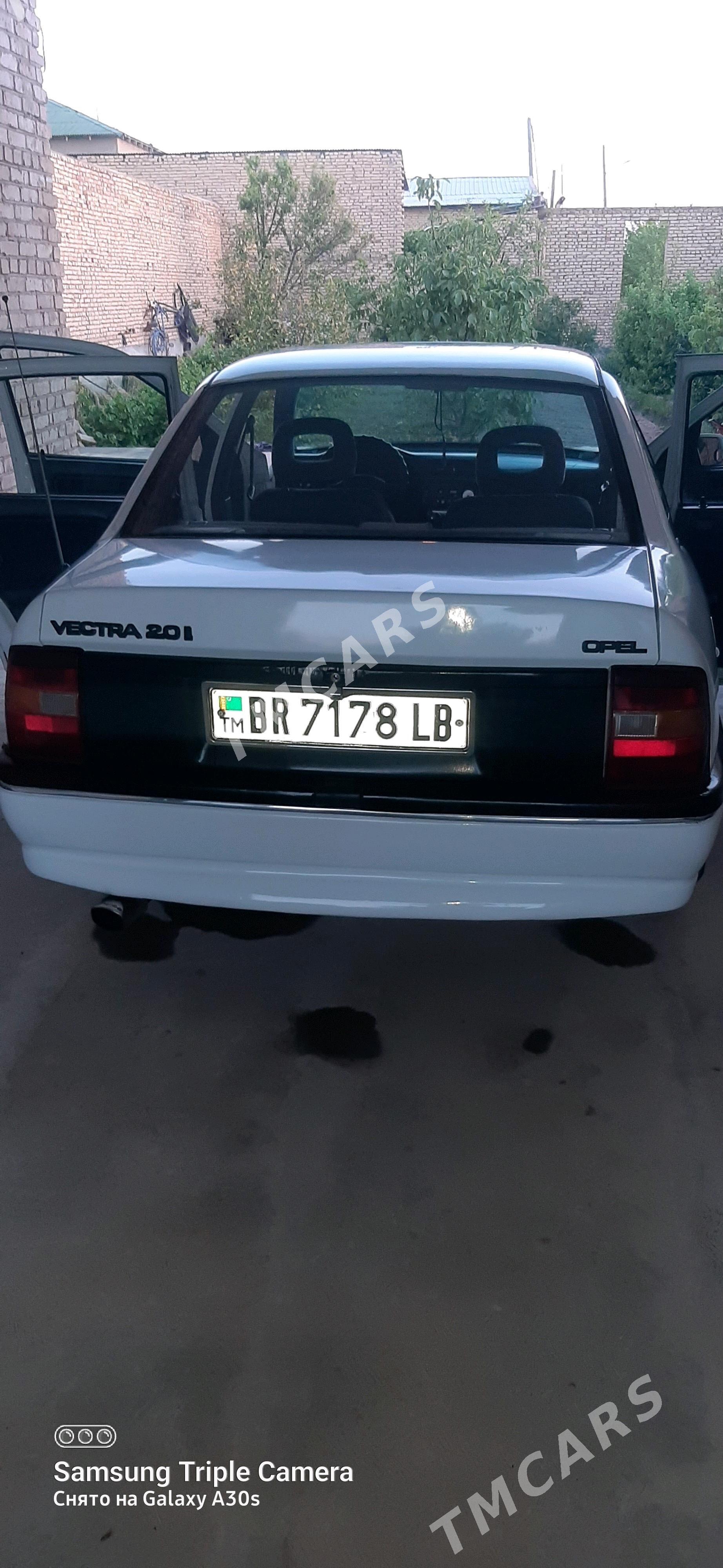 Opel Vectra 1990 - 43 000 TMT - Çärjew - img 2