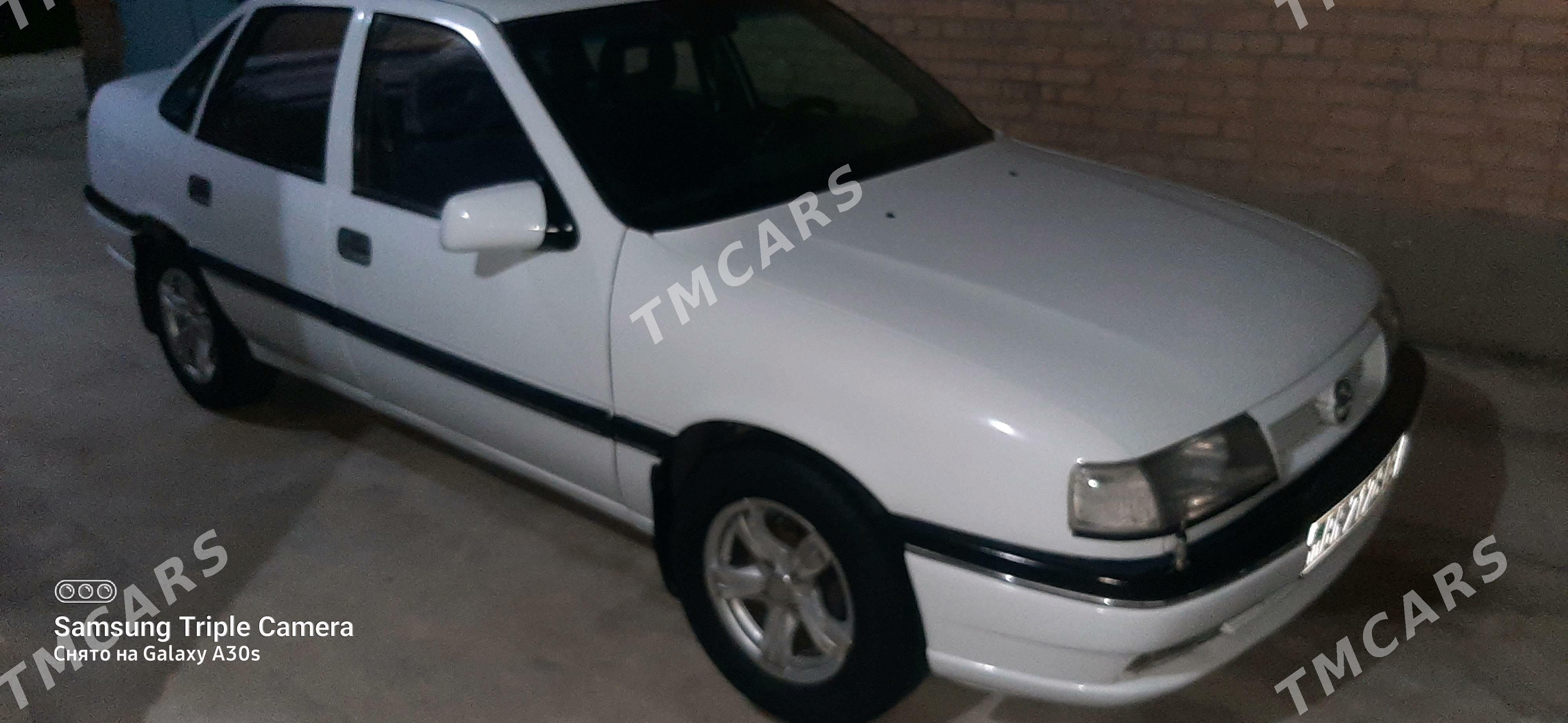 Opel Vectra 1990 - 43 000 TMT - Çärjew - img 7