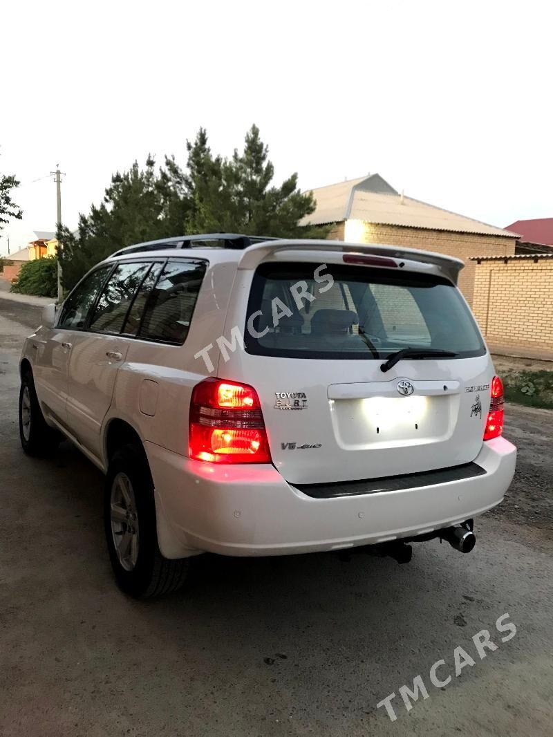 Toyota Highlander 2002 - 220 000 TMT - Сакарчага - img 4