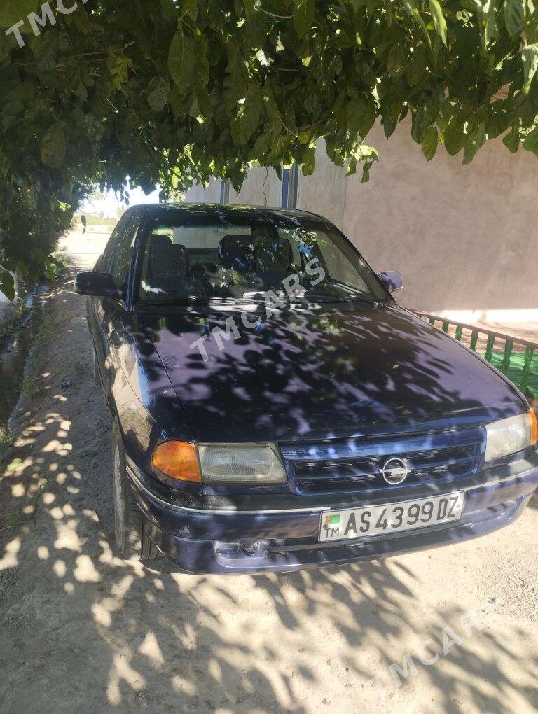 Opel Astra 1993 - 55 000 TMT - Губадаг - img 3