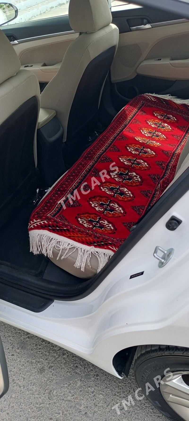 Hyundai Elantra 2019 - 223 000 TMT - Büzmeýin - img 3