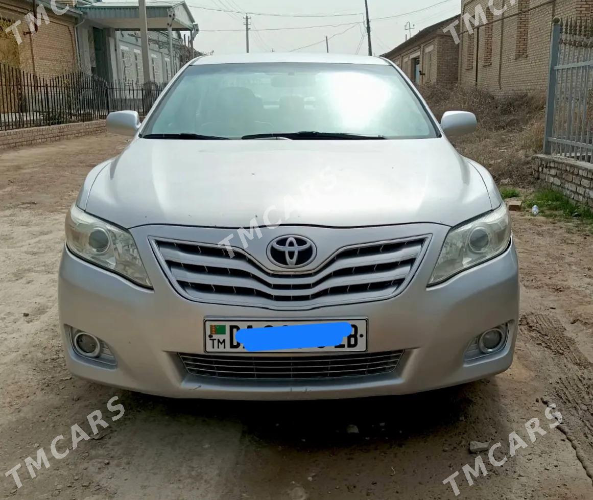 Toyota Camry 2010 - 160 000 TMT - Kerki - img 2