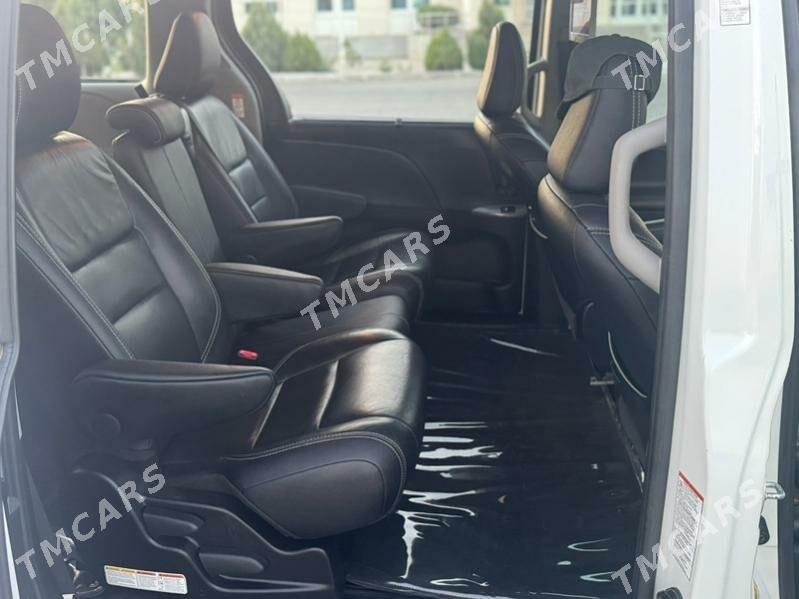 Toyota Sienna 2017 - 395 000 TMT - Туркменабат - img 3