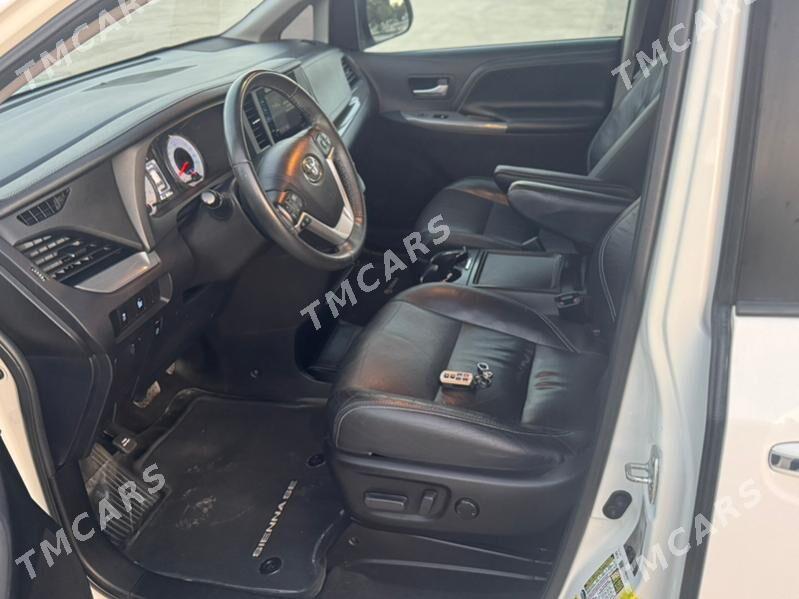 Toyota Sienna 2017 - 395 000 TMT - Туркменабат - img 5