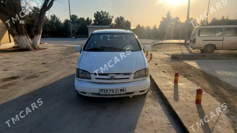 Toyota Sienna 2000 - 140 000 TMT - Мары - img 2