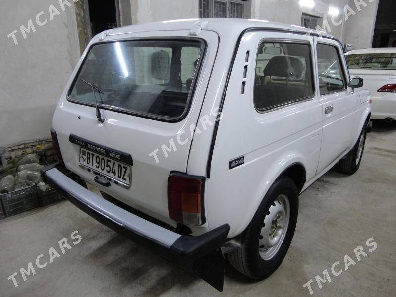 Lada Niva 2003 - 36 000 TMT - Гурбансолтан Едже - img 4