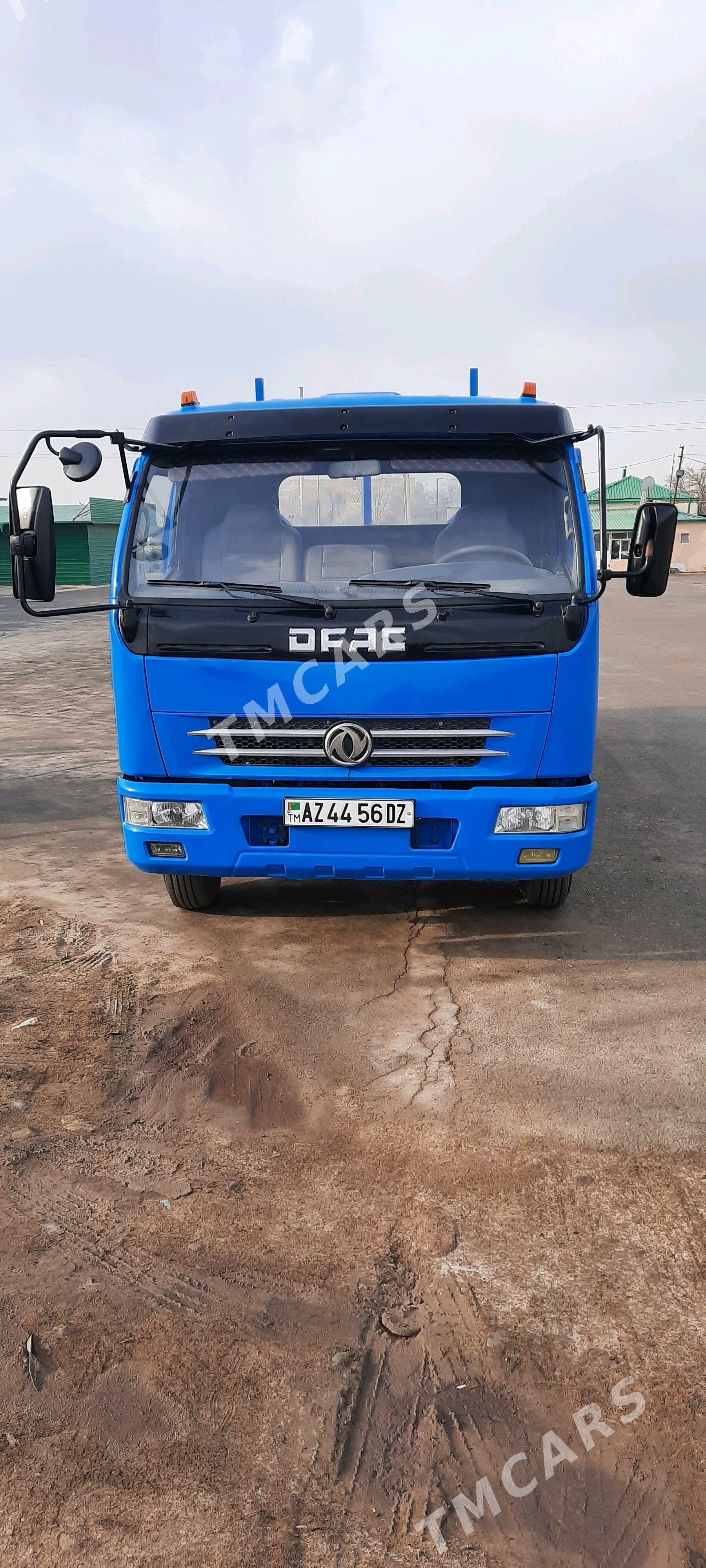 Mitsubishi Fuso 2011 - 180 000 TMT - Дашогуз - img 3