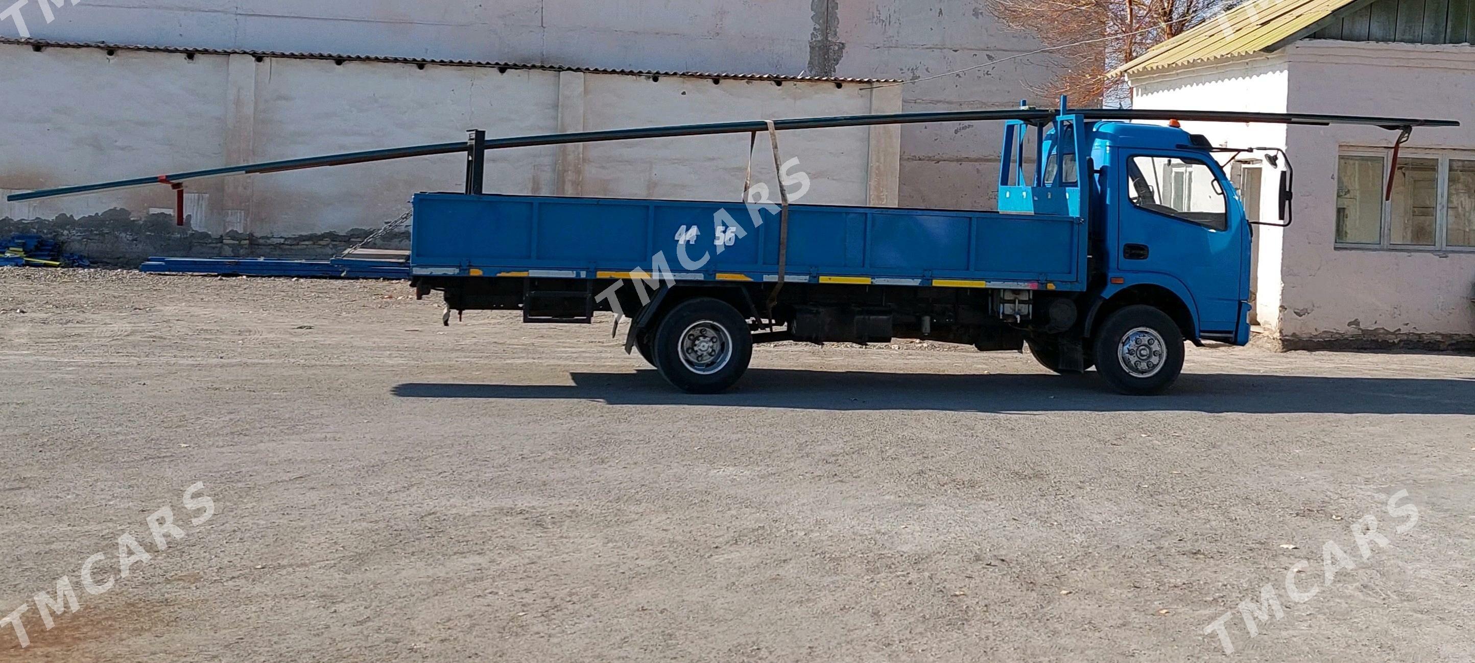 Mitsubishi Fuso 2011 - 180 000 TMT - Дашогуз - img 4