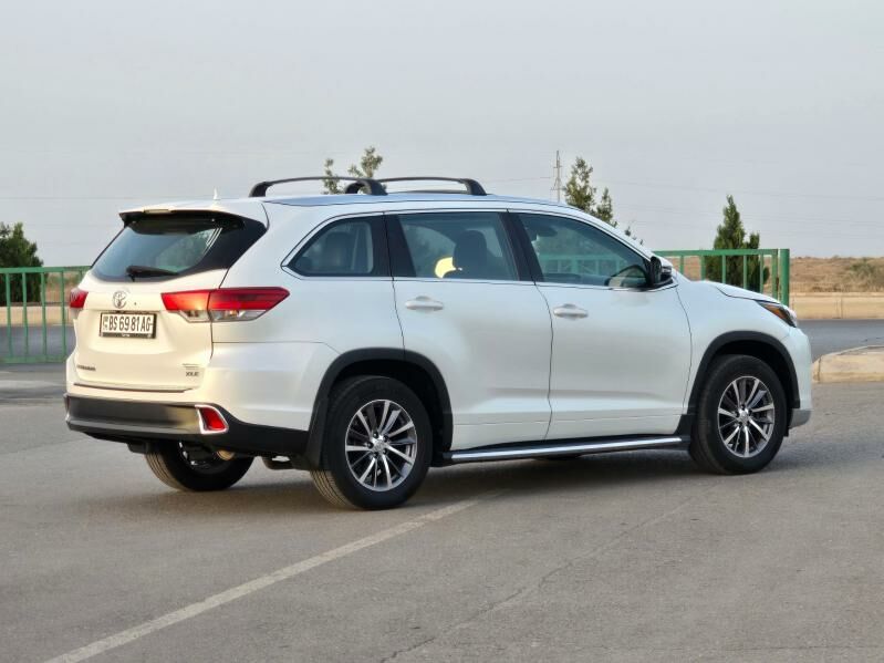 Toyota Highlander 2019 - 485 000 TMT - Aşgabat - img 2