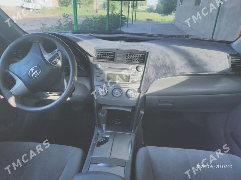 Toyota Camry 2010 - 156 000 TMT - Köneürgenç - img 2