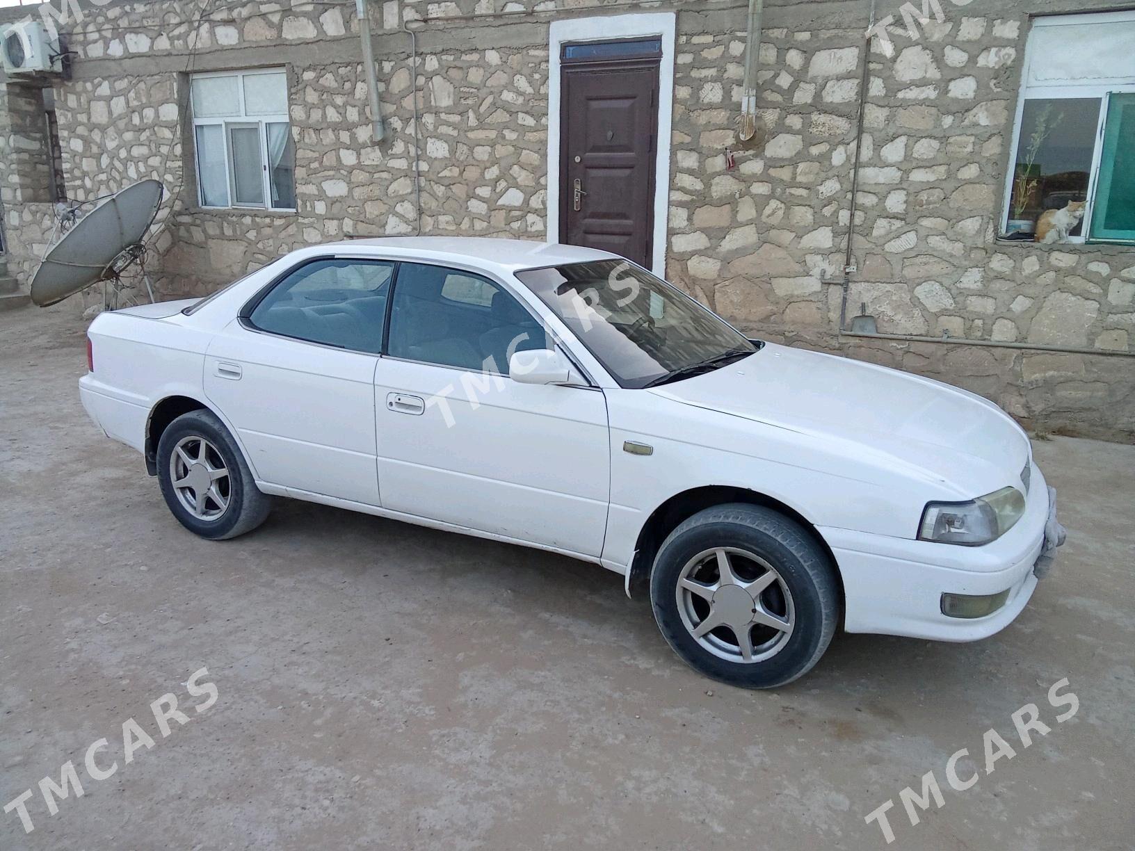 Toyota Camry 1995 - 60 000 TMT - Туркменбаши - img 6