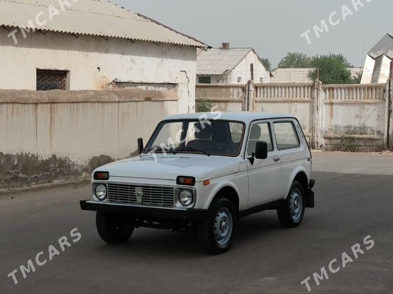 Lada Niva 2009 - 55 000 TMT - Мары - img 3