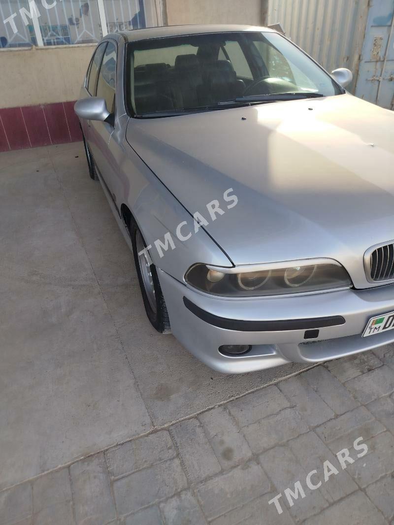 BMW 525 2000 - 120 000 TMT - Мары - img 4