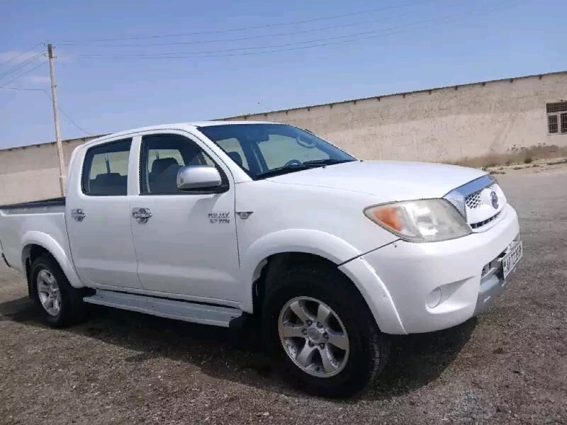 Toyota Hilux 2006 - 180 000 TMT - Türkmenbaşy - img 4