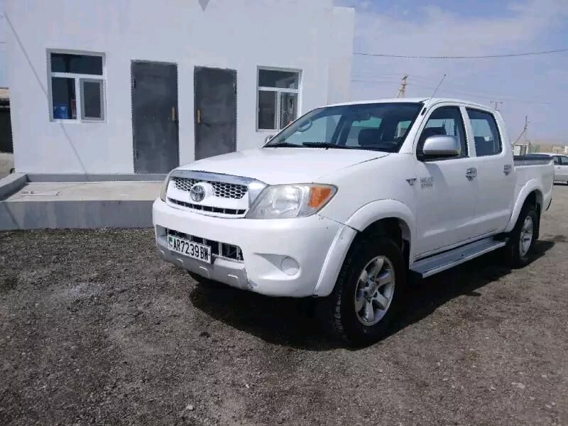 Toyota Hilux 2006 - 180 000 TMT - Türkmenbaşy - img 2
