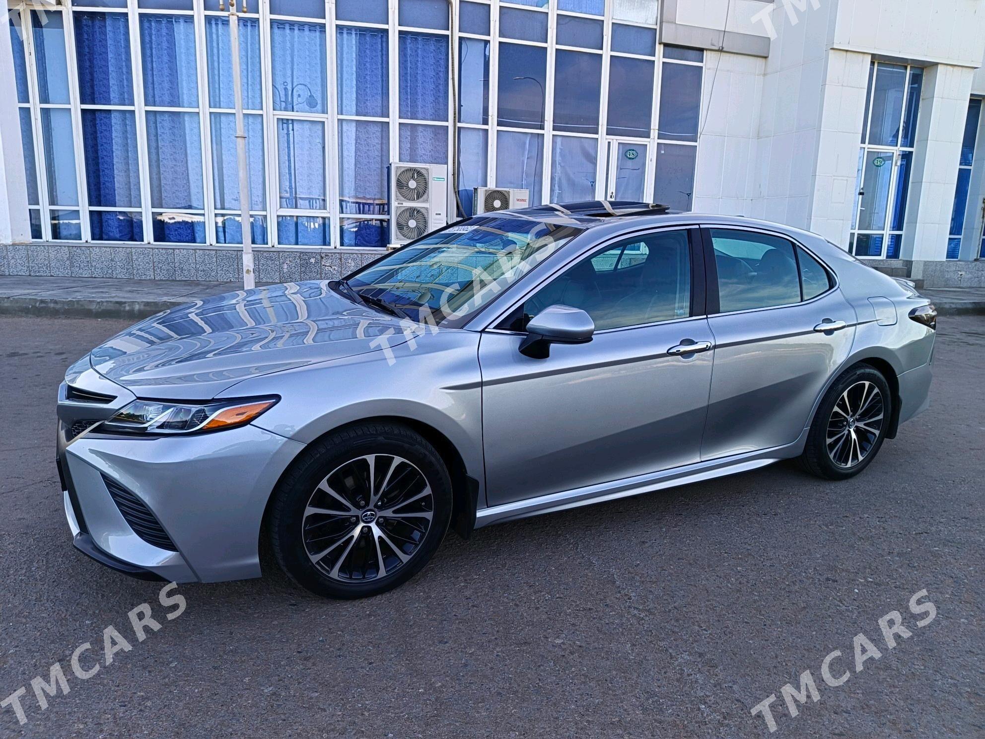 Toyota Camry 2019 - 290 000 TMT - Дашогуз - img 3