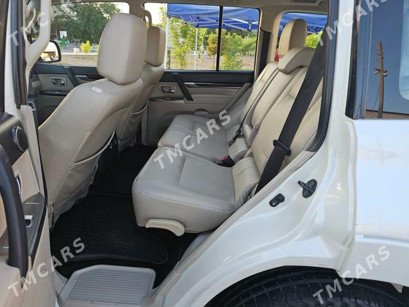 Mitsubishi Pajero 2015 - 290 000 TMT - 11 мкр - img 5