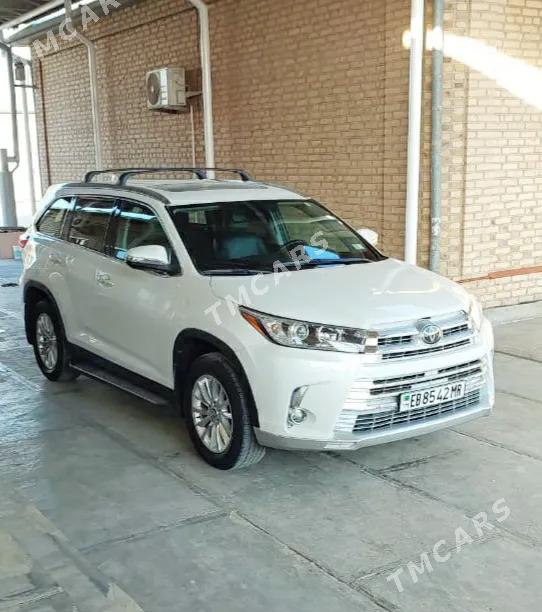 Toyota Highlander 2019 - 480 000 TMT - Сакарчага - img 3