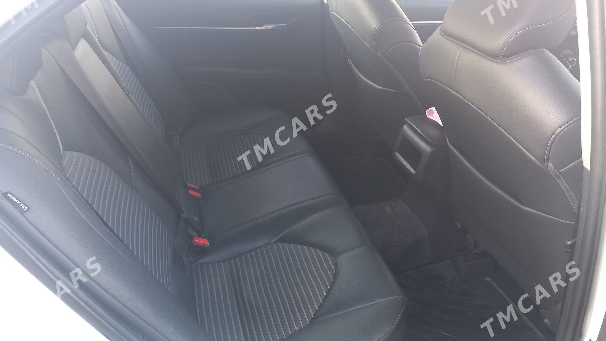 Toyota Camry 2021 - 310 000 TMT - Байрамали - img 4