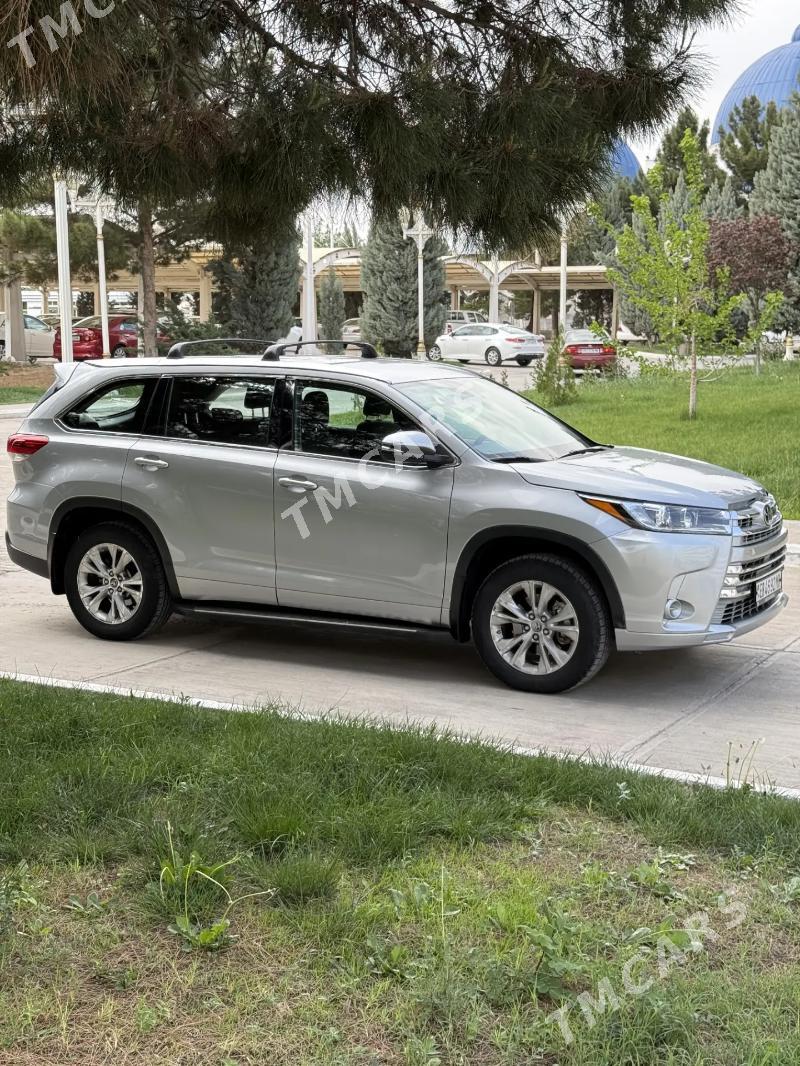 Toyota Highlander 2018 - 400 000 TMT - Мары - img 2