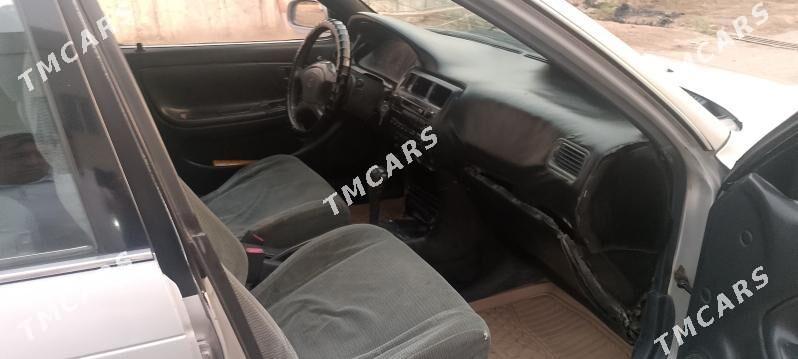 Toyota Corolla 1993 - 34 000 TMT - Байрамали - img 4