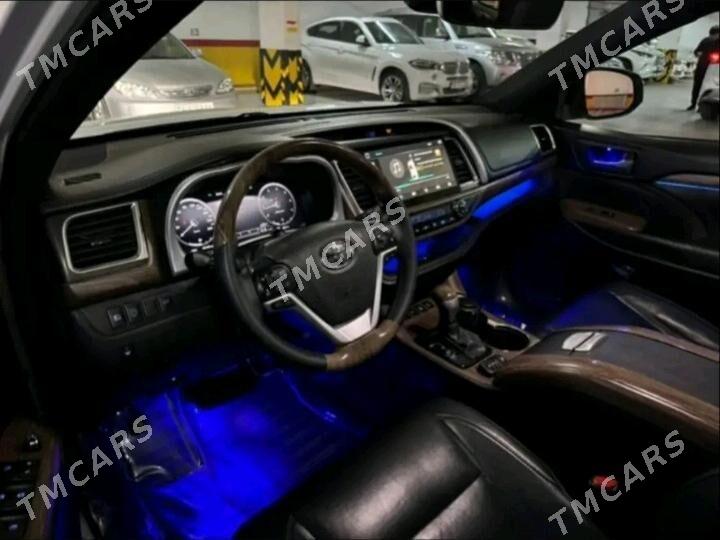 Toyota Highlander 2018 - 600 000 TMT - Дашогуз - img 7